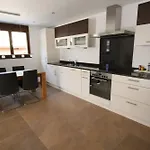 Haus Colosseo By Premium Apartment