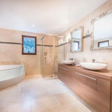 Haus Colosseo Apartment *