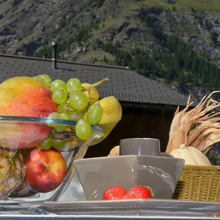 Haus Colosseo By Premium Apartament Zermatt