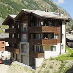 Haus Colosseo By Premium Церматт